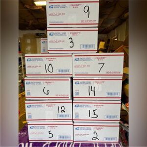 Nwt premium mystery surprise toy box for girls